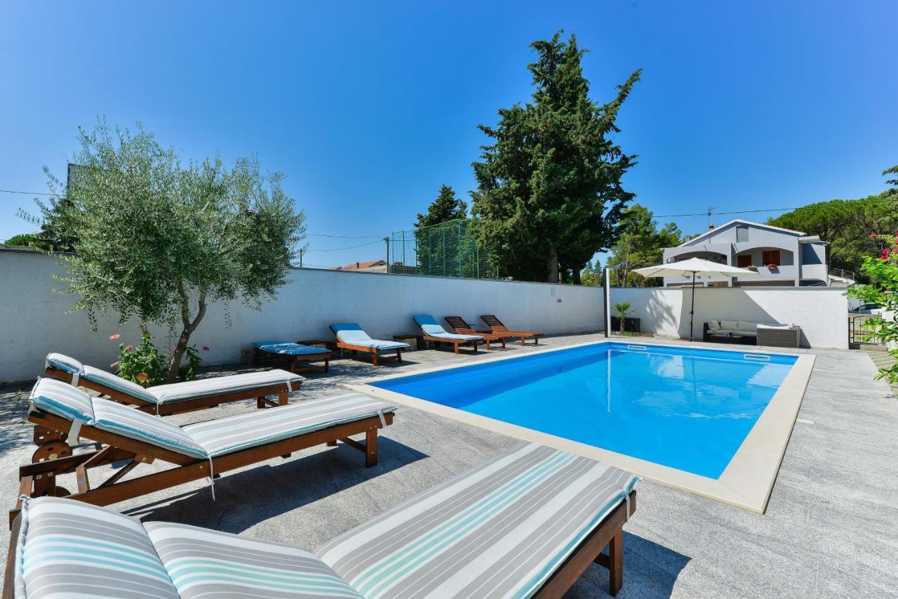 Family Friendly Apartments With A Swimming Pool Zadar - 18098 Exterior foto